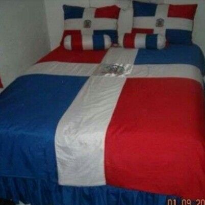 Dominican be like Dominican Republic Nails, Ciara Core, Dominican Independence Day, Dominican Memes, Dominicans Be Like, Dominican Culture, Sweet Dream Bedroom Style, Dominican Flag, Cute Couple Text Messages