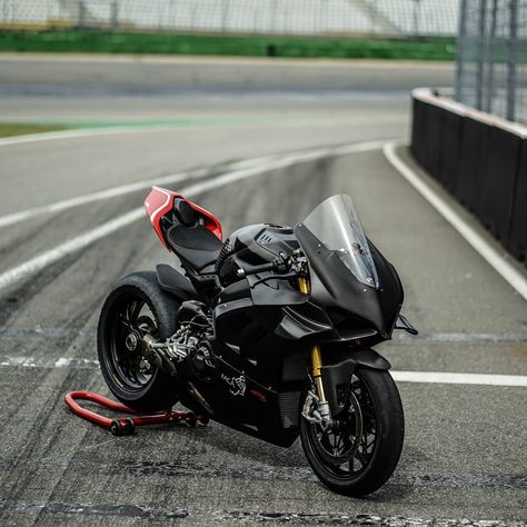 Ducati Panigale V4r, Ducati Motorbike, Xe Ducati, Ducati Panigale V4, Moto Ducati, Panigale V4, Custom Street Bikes, Pretty Bike, Ducati Motorcycles