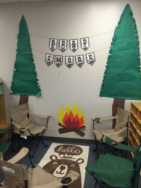 Camping themed classroom reading nook Reading Nook Classroom, Classroom Decoration Ideas, Innovative Teaching Ideas, Forest Classroom, Camping Classroom, Camping Theme Classroom, Elementary Classroom Decor, Class Theme, Classroom Decor Themes