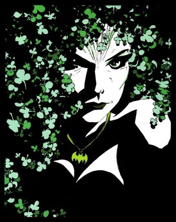 Tim Sale Art, Dc Poison Ivy, Tim Sale, Batman Rogues, Iconic Villains, The Long Halloween, Batman The Long Halloween, Pamela Isley, Poison Ivy Dc Comics