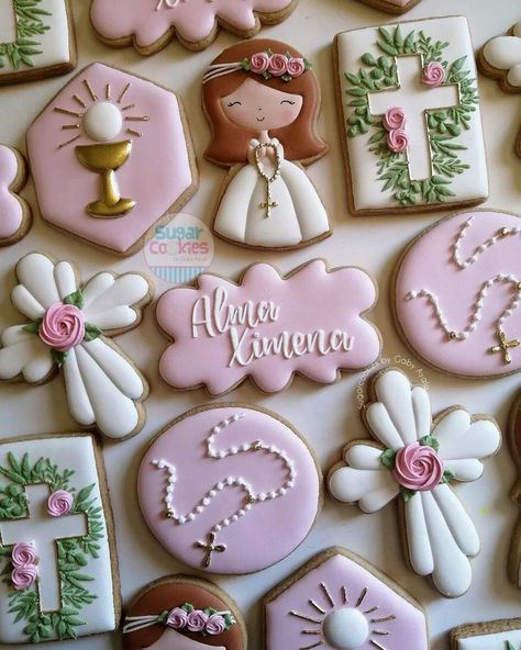 Communion Sugar Cookies Girl, First Communion Dinner Ideas, 1st Communion Cookies Girl, First Communion Cookies Girl, Baby Girl Baptism Cookies, Girl Communion Party Ideas, Communion Cookies Girl, Communion Cookies Decorated, First Communion Cookies Decorated