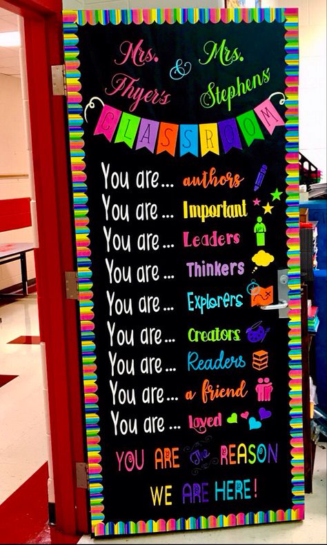 Classroom door decoration ideas Welcoming Classroom Door Ideas, Door Designs For Classroom, Class Door Decoration Ideas Welcome, Welcome Door Classroom Preschool, English Classroom Door Decoration, Door Decoration Ideas For Preschool, Welcome To Classroom Door, Classroom Door Displays Kindergarten, English Class Door Decoration