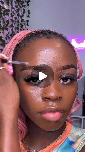 MELANINS GLOW ™ on Instagram: "Detailed Beginner Friendly Eyebrow Tutorial!! 🥰❤️ Rate this beat on a scale of 1-10 💕🥰❤️ What's your favorite thing about this beat dolls? 💕😍❤️ Tag your makeup bestie💄❤️

Follow us @melaninsglow for more makeup tutorials and beauty tips. 

Credit 📸: @ore.otu
.
.
.
.
.
#melaninmakeup #melaninmakeupdaily #makeupforblackwomen #makeup #melaninpoppin #blackgirlmagic #makeupartist #melanin #mua #wakeupandmakeup #melaninbeautiesunite #undiscovered #melaninmagic #muas #melaninbeauty #makeuptutorial #melaninqueen #blackgirlmakeup #beauty #brownmelaninmua #makeupformelaningirls #makeuplooks #brownmelaninmakeup #undiscoveredmuas #makeupforwoc #makeupaddict #melaninsglow #makeupformelanin" Beauty Corner, Eyebrow Tutorial, Melanin Poppin, Makeup For Black Women, Makeup Tutorials, Makeup Addict, Makeup Yourself, Beauty Tips, Eyebrows