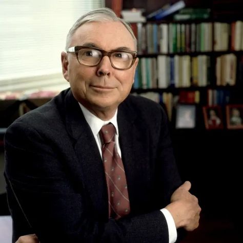 Charlie Munger's Best Business Advice Over the Years Charlie Munger, Online Stock Trading, Wise People, The Best Advice, Economic Systems, Warren Buffett, Memorable Quotes, Best Advice, Working People