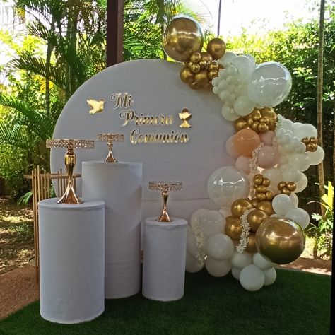 First Communion Backdrop Ideas, Ideas Para Primera Comunion, Confirmation Decorating Ideas, Confirmation Decorations, Confirmation Party Ideas, Confirmation Decor, Balloon Decorations Diy Tutorials, Decoration Communion, Confirmation Party