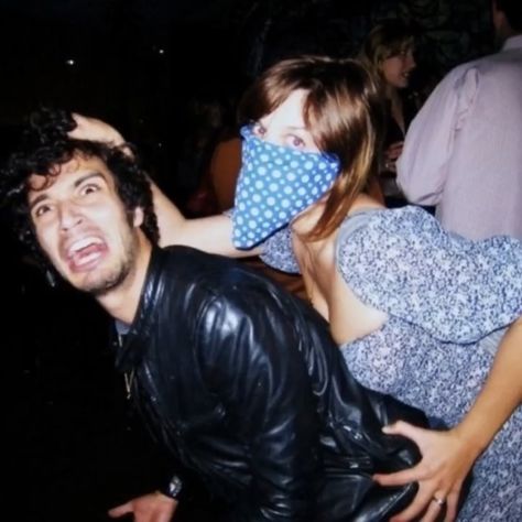 Fab Moretti, Nick Valensi, Julian Casablancas, The Strokes, New York City, Couple Photos