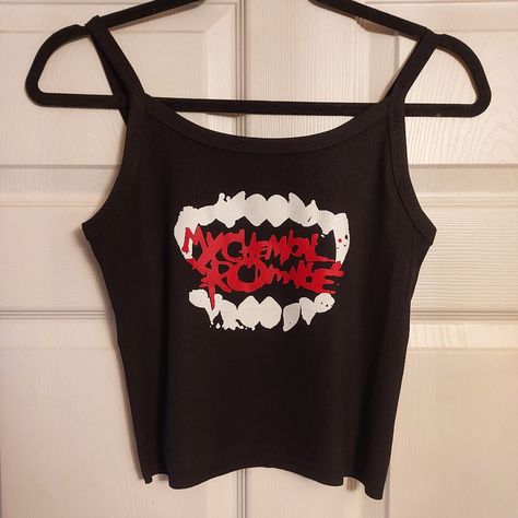 Polyester Cotton Blend Slim Fit Tank. If You Run Between Sizes I'd Size Up Fitted Emo Tank Top For Halloween, Cheap Black Band Merch Crop Top, My Chemical Romance Shirt, Scene Crop Top, Fitted Grunge Crop Top Tank, Scene Clothes T-shirts & Tank Tops, Emo Shirts, Boho Inspo, Tank Outfit