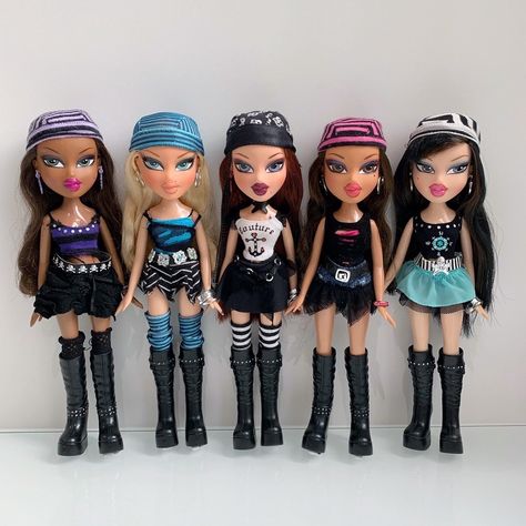 TREASURES 2005 Bratz Treasures, Bratz Doll Outfits, Bratz Doll, Barbie Collection, Pretty Dolls, Fashion Dolls, Art Inspo, Doll Clothes, Character Design