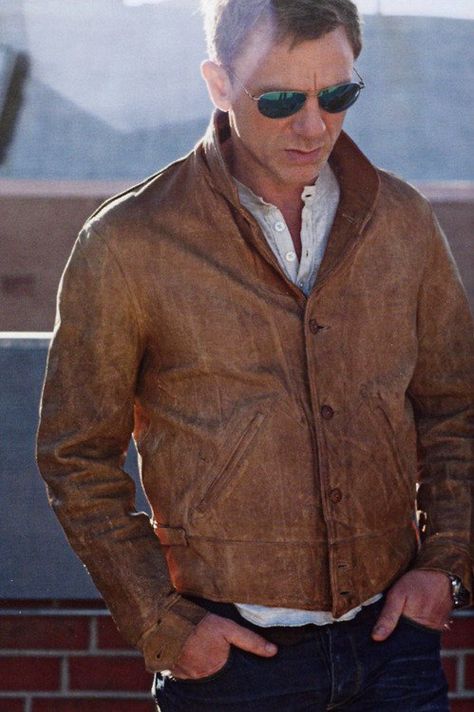 Sweet jacket Daniel Craig Style, Daniel Craig 007, Daniel Graig, Bond Style, James Bond Style, Daniel Craig James Bond, Estilo Country, Rachel Weisz, Daniel Craig