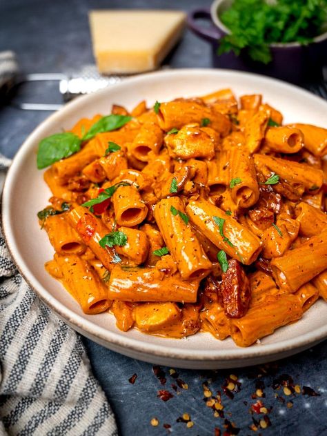 Pasta Recipes With Chicken, Chorizo Pasta Bake, Chorizo Pasta Recipes, Chicken And Chorizo Pasta, Chorizo Chicken, Panini Recipes Chicken, Prawn Pasta, Chicken And Chorizo, Chorizo Pasta