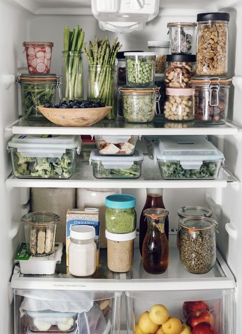 Healthy Fridge, Desain Pantry, House Organisation, Kitchen Organization Pantry, Fridge Storage, Kitchen Organisation, Refrigerator Organization, Fridge Organization, Home Organisation