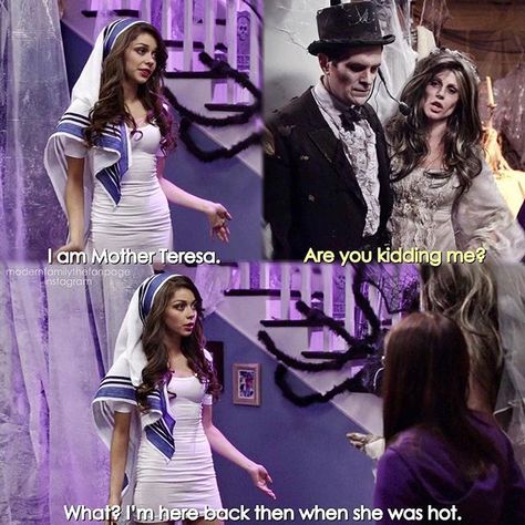 Modern Family Halloween, Modern Family Season 2, Hailey Modern Family, Modern Family Memes, Haley Modern Family, Modern Family Haley, Modern Family Funny, Modern Family Quotes, Family Quotes Funny