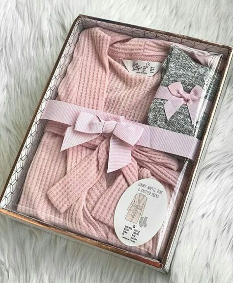 Wedding Gifts Packaging, Pajamas Gift, Christmas Pajama Set, Christmas Pajamas, Gift Packaging, Beauty Care, Gifts For Family, Pajama Set, Gift Set