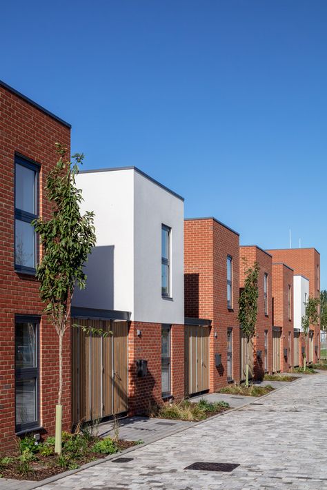 Terrace Housing Architecture, Terraced Housing Architecture, Townhouse Architecture Design, Red Brick Architecture, Rowhouse Architecture, Row Houses Architecture, Townhouses Architecture, Row House Architecture, Rowhouse Design