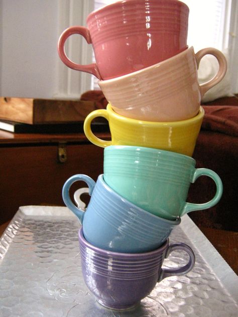 Tea cup stack in pretty pastel Easter colors. Rose, Apricot, Sunflower, Sea mist, Periwinkle, and Lilac. Teacups Stacked, Cups Stacked, Fiestaware Kitchen, Fiesta Ware Colors, Fiesta Kitchen, Fiesta Dishes, Modern Kitchen Appliances, Fiesta Colors, Colorful Dishes