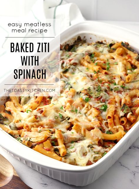 Baked Ziti with Spinach by The Toasty Kitchen #bakedziti #pasta #meatlessmonday #meatlessmeal #spinach #cheese #dinner #dinnerideas #easymeals #mealideas #homemade #recipe 5 Cheese Ziti, Baked Ziti With Spinach, Cheese Ziti, Easy Fast Dinner Recipes, Veggie Dinners, Pasta Marinara, Ziti Recipe, Baked Rigatoni, Ziti Pasta