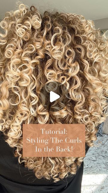 Medium Hair Styles Curly, Hair With Volume, 3a Curls, Hair Pull, Hand Shake, Curly Hair Beauty, Curly Hair Tutorial, Blonde Curls, Curly Girl Method