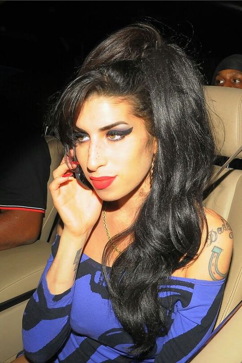 Amy Winehouse Style, Amy W, Amazing Amy, Terry Richardson, Mtv Movie Awards, Hollywood Fashion, Amy Winehouse, High Society, Her Music