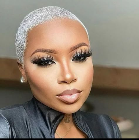 Grey Short Haircut, Platinum Hair Black Women, Low Cut Hair Black Women, Platinum Hairstyles, Platinum White Hair, Low Cut Hairstyles, Short Bleached Hair, Short Platinum Blonde Hair, Natural Hair Haircuts