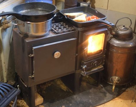 Hobbit Stove, Wood Stove Installation, Wood Cook Stove, Wood Burning Cook Stove, Tiny Wood Stove, Small Wood Stove, Diy Wood Stove, Wood Stove Cooking, Wood Stove Fireplace