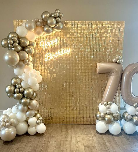 Shimmer & pearl Location: @millatcondergreen Colours: @kalisanuk @kalisanballoons #balloondecor #balloondecorations #luxuryballoons #luxuryballoonstyling #luxuryballoondecor #balloonartist #organicballoons #themillatcondergreen #bluebellcelebrations Shimmer Wall Balloon Garland, Ballon Business, Shimmer Wall, Mini Tattoos, 16th Birthday, Balloon Garland, 50th Anniversary, Birthday Parties, Party Ideas