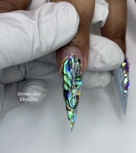 Nail Painting Tips, Encapsulated Nails, Luminous Nails, Edge Nails, Christmas Gel Nails, Nail Candy, Nail Art Designs Videos, Pretty Nail Art, Short Acrylic Nails Designs