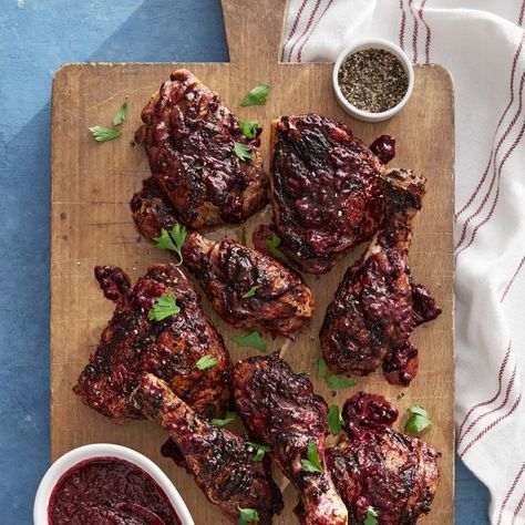 Blackberry Chicken, Blackberry Recipes, Bbq Dinner, Camp Food, Glazed Chicken, Campfire Food, Grill Recipes, Low Carb Meals Easy, Camping Recipes