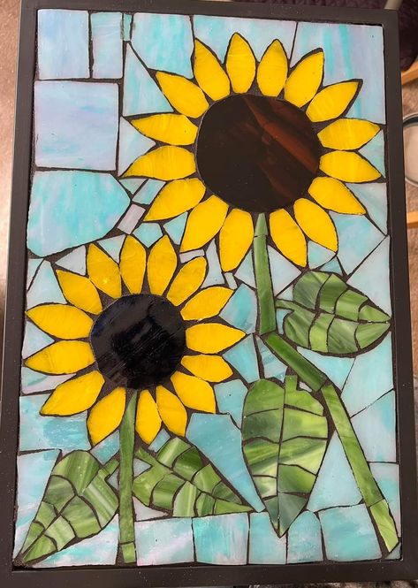 Sunflower Mosaic, Boho Canvas Art, Butterfly Mosaic, Glass Painting Patterns, Pablo Picasso Art, Paper Mosaic, Mosaic Garden Art, Mosaic Art Projects, Mosaic Tile Art