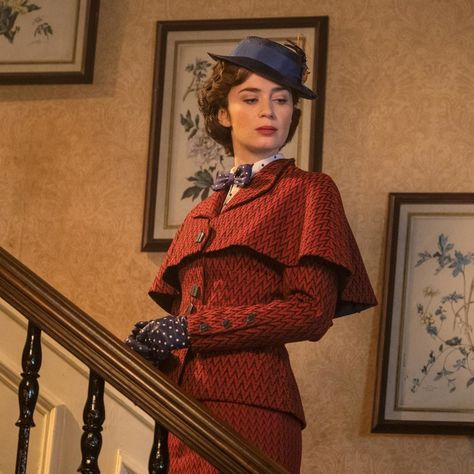 'Mary Poppins Returns' Is A Fine And Fresh Take On A Classic Mary Poppins Outfit, Mary Poppins Movie, Sandy Powell, Mary Poppins Returns, Jodie Foster, Practically Perfect, Martin Scorsese, Disney Costumes, Mary Poppins