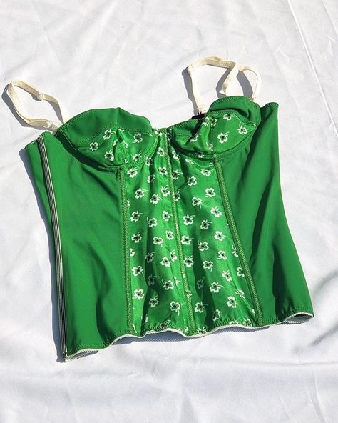 Holocene Vintage (@holocenevintage) • Instagram photos and videos Green Clover, Clover Green, Corset Top, Long A Line, Dolce And Gabbana, Going Out, Top Blouse, Womens Tops, Elastic