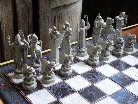 Harry Potter Chess Board, Harry Potter Chess Set, Harry Potter Chess, Wizard Chess Set, Grandmaster Chess, Harry Potter Play, Wizard Chess, Noble Collection Harry Potter, Themed Chess Sets