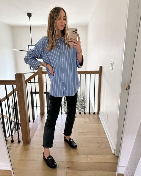 Picture of a blue striped shirt, black jeans, black loafers are an easy and elegant outfit for spring Stripe Shirt Outfits Women, Stripe Shirt Outfits Women Casual, Blue Striped Blouse Outfit, Blue White Striped Shirt Outfit, Striped Blouse Outfit, White Striped Shirt Outfit, Blue Striped Shirt Outfit, Black Loafers Outfit, Nashville Fashion