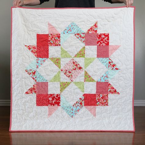 Moda Love free baby quilt pattern - quilt by Andy at A Bright Corner Chevron Quilt Tutorials, Free Baby Quilt Patterns, Strip Quilt Patterns, Baby Quilt Tutorials, Baby Quilt Pattern, Charm Quilt, Baby Quilt Patterns, Cute Quilts, Crib Quilt