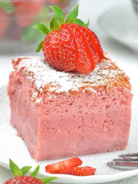 9x13 Desserts, Strawberry Magic, Custard Cakes, Strawberry Custard, Berry Desserts, Magic Custard Cake, Custard Cake Recipes, Cookie Deserts, Flan Recipe