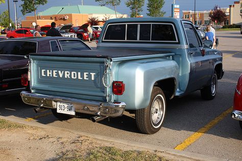 Chevy Stepside - reminds me of my daddy.  it's more sentimental then my dreamy, but i will definitely have one of my own! C10 Stepside, Vintage Chevy Trucks, Chevy Stepside, Chevy Chevelle Ss, Corvette C5, Sport Truck, C10 Chevy Truck, Chevy Pickup Trucks, Chevrolet C10