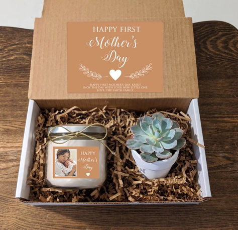 Engagement Gift Boxes, Candle Gift Box, First Mothers Day Gifts, Candle Packaging, Personalized Mother's Day Gifts, Client Gifts, Candle Box, First Mothers Day, Candles Crafts