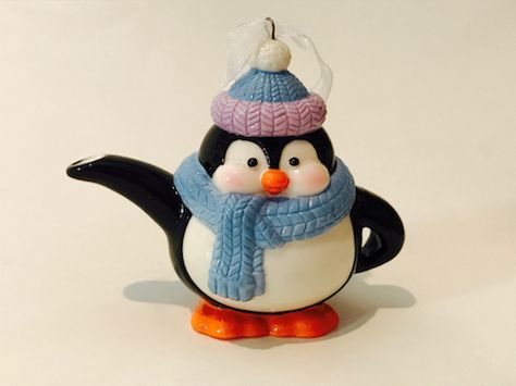 Christmas Teapot, Tea Magic, Teapot Ornament, Teapot Collection, Special Dishes, Penguin Craft, Teapot Design, Unique Tea, Tea Cosy