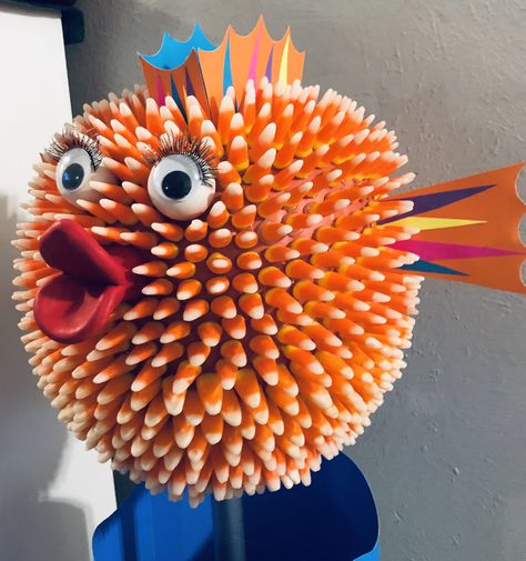 Blowfish Pumpkin out of candy corn Blowfish Pumpkin Decorating, Candy Corn Pumpkin Decorating, Candy Corn Pumpkin, Halloween Lawn Decorations, Decorated Pumpkins, Halloween Potluck, Paint Pumpkins, Pumpkin Decorating Diy, Yahtzee Game