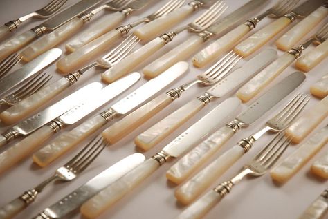 Mother Of Pearl Cutlery, Scottish Architecture, Tablescapes Ideas, Brass Brackets, Art Deco Homes, Regency England, China Collection, Beautiful Tablescapes, James Baldwin