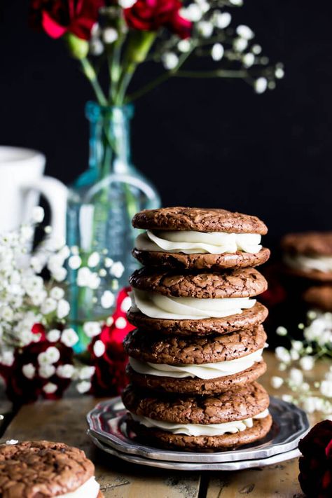 Cream Sandwich Cookies, Cookie Sandwich Recipes, Espresso And Cream, Espresso Cookie, Coffee Cookies, Chocolate Sandwich Cookies, Chocolate Sandwich, Delicious Cookie Recipes, Cream Sandwich