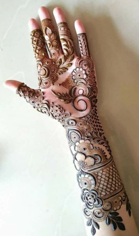 New Front Hand Mehndi Designs Unique, Basic Mehndi Designs Front Hand, Thick Mehndi Designs Front Hand, Mehndi Art Designs Latest Front Hand, Henna Designs Arabic Front Hand, Mehadi Degine Full Hand, Mendi Design Inside Hand, Mehandi Design Latest Front Hand, New Mahendi Design Full Hand