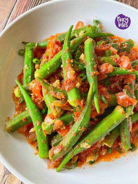 Okra Sauteed, Pinakbet Recipe, Filipino Meals, A Lot Of Food, Pinoy Recipes, Drinks Ideas, Okra Recipes, Sauteed Shrimp, Shrimp Paste