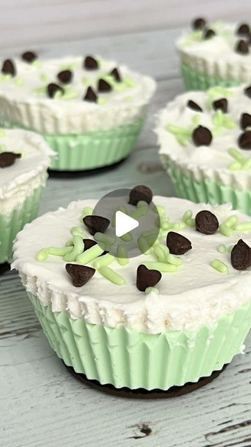 Stephanie | healthy balanced recipes | fun food on Instagram: "MINI SHAMROCK PIES

These cute and festive mini desserts are the perfect St. Patrick’s Day treat! They are so easy to make and require no baking. They really remind me of a Shamrock Shake, you’re going to love them!

129 CAL | 2.9P | 7.4F | 12.5C
MFP Entry: Sprinkles and the Smiths Mini Shamrock Pies
Recipe (clickable link in bio): https://sprinklesandthesmiths.com/mini-shamrock-pies/

#shamrock #shamrockshake #minidesserts #healthydessert #healthytreats #stpatricksday #stpattysday #stpaddysday #greenfood #mint #pies #healthycomfortfood #easyhealthyfood #treatyourself #mintchocolatechip #thefeedfeed #food52 #wellandgoodeats #healthyfoodshare #lowcarb #keto #ketorecipes #comfortfood #dessert #dessertideas #foodwinewomen #nobaked Shamrock Pie, Shamrock Shake, Healthy Balance, Healthy Comfort Food, Mint Chocolate Chips, Greens Recipe, Mini Desserts, Food 52, Treat Yourself