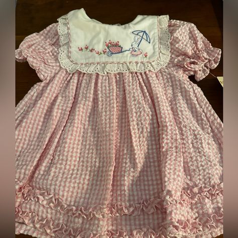 Size 18 Months. Brand Nwt. Embroidered Smocked Easter Dress With Bunny Detail. Pink Gingham Dress With Collar Purple Toddler Dress, Easter Smocked Dress, Baby Kiwi, Toddler Holiday Dress, Colorful Midi Dress, Kids Corduroy, Girls Fall Dresses, Pink Gingham Dress, Blue Flower Dress