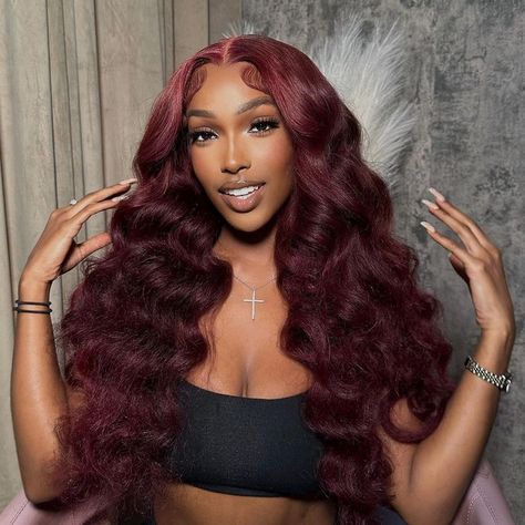 Lace Wigs Styles, Brown To Blonde Ombre, Curly Color, Loose Waves Hair, Frontal Hairstyles, Deep Wave Hairstyles, Colored Wigs, Burgundy Hair, Body Wave Hair