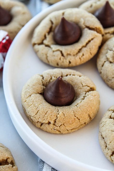 Peanut Butter Blossoms - Baking You Happier Making Peanut Butter, Butter Blossoms, Peanut Butter Eggs, Peanut Butter Blossoms, Raspberry Recipes, Just Bake, Christmas Favorites, Holiday Cookie, Dough Balls