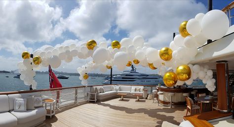 This beautiful organic installation was installed in 35 degree heat on a gigantic super yacht. Just stunning. www.balloons.net.au Yacht Party Balloons, Yacht Balloon Decoration, Organic Installation, Yacht Decorating Ideas, Yacht Wedding Reception, Exhibit Design Inspiration, Balloons Decor, Flying Balloon, Catamaran Yacht