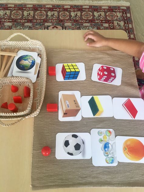 Montessori Numeracy Activities, Diy Montessori Materials, Montessori Toddler Classroom, Montessori Jobs, Diy Felt Board, Montessori Math Activities, Montessori Trays, Montessori Activities Preschool, Diy Montessori Toys