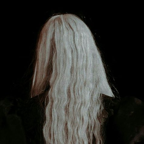 Rhaenyra Aesthetic, Rhaenyra Targaryen Aesthetic, Daena Targaryen, Aesthetic House, Rhaenyra Targaryen, Targaryen Aesthetic, Dark Crystal, House Targaryen, House Of The Dragon