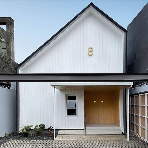 ARSINSIDE ™ (@arsinside) posted on Instagram • Mar 2, 2021 at 11:57am UTC Facade Small House, Loft Style House, Compact House, Simple House Design, House Arch Design, Architecture Model House, Minimal House Design, House Outside Design, Bungalow House Design